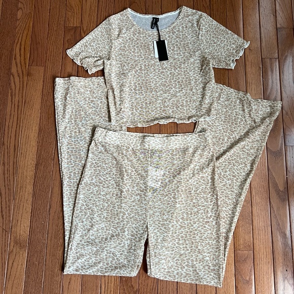 Kendall & Kylie Other - Kendall & Kylie Swim Animal Print Mesh cover-up set